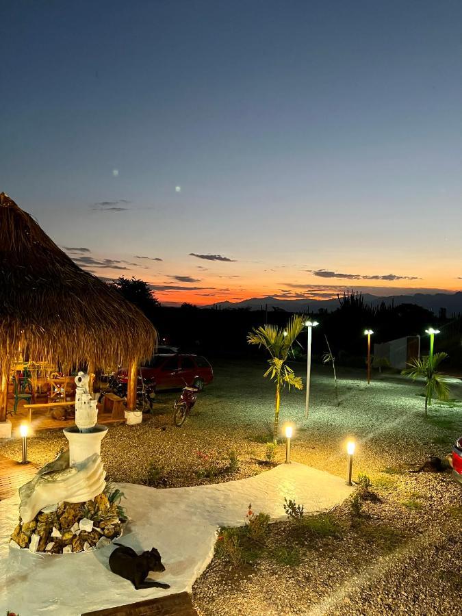 Hotel Luna Azul Tatacoa Villavieja Exterior foto